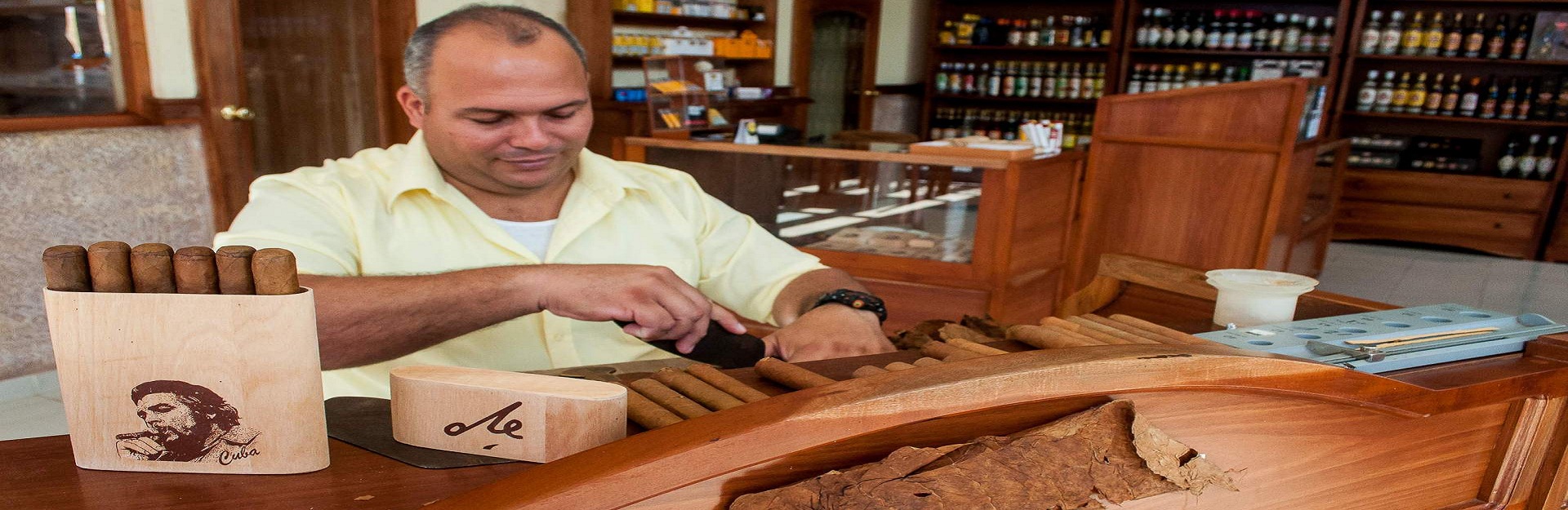 Tobacco Twister, Los Tres Reyes Shop, Remedios.